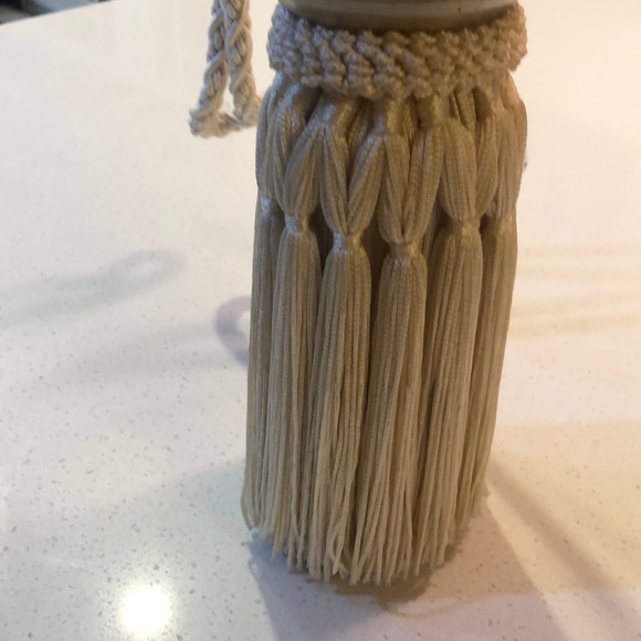 Pier 1 porcelain & rope off white & gold tassel - Picture 4 of 6